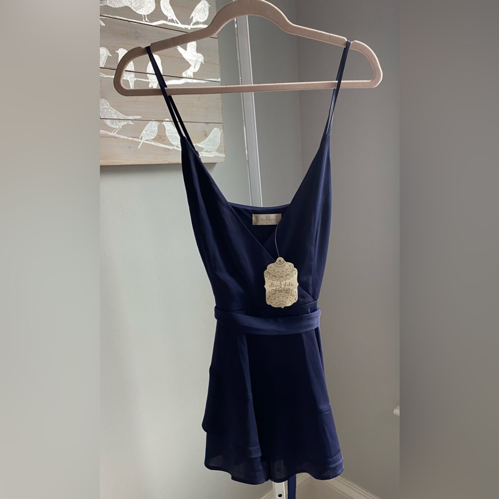 🤍BNWT ALTR’D STATE ARTESIA ROMPER IN NAVY SIZE MEDIUM - Picture 5 of 11